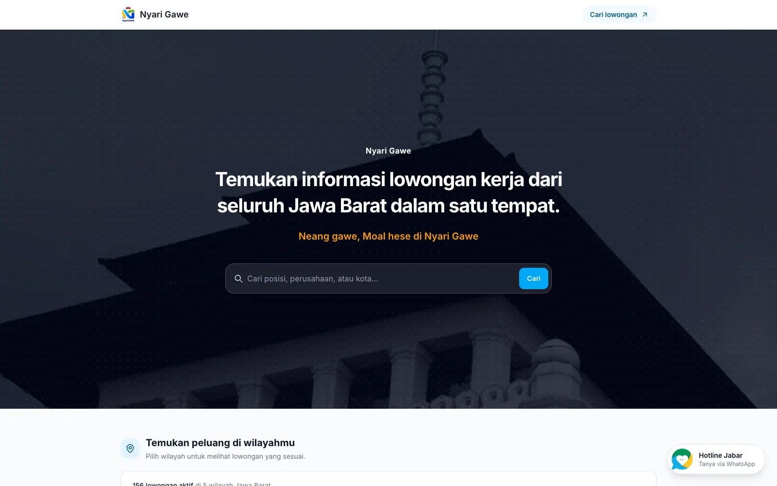 Nyari Gawe Bursa Kerja landing page with a search bar for positions, companies, or cities over a Gedung Sate backdrop.